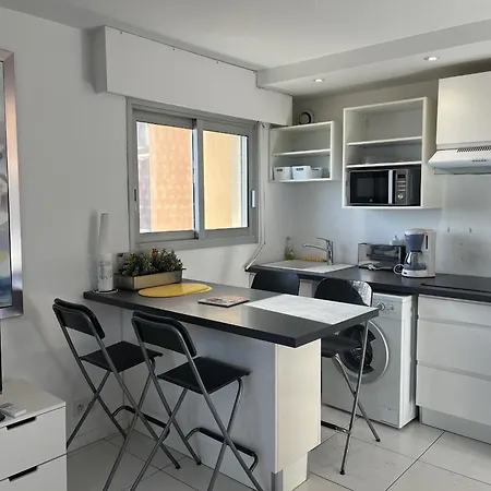 Le Capitole, Vue Exceptionnelle Sur La Mer, T1-2 Apartamento Fréjus