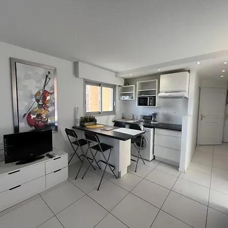 Le Capitole, Vue Exceptionnelle Sur La Mer, T1-2 Apartamento Fréjus